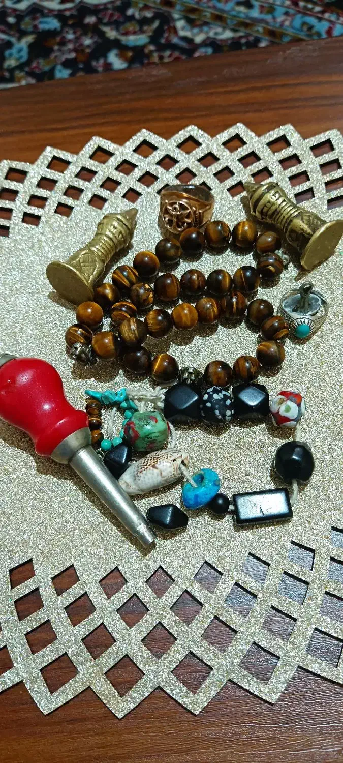 مهره وتسبیح|کلکسیون اشیاء عتیقه|خلخال, |دیوار