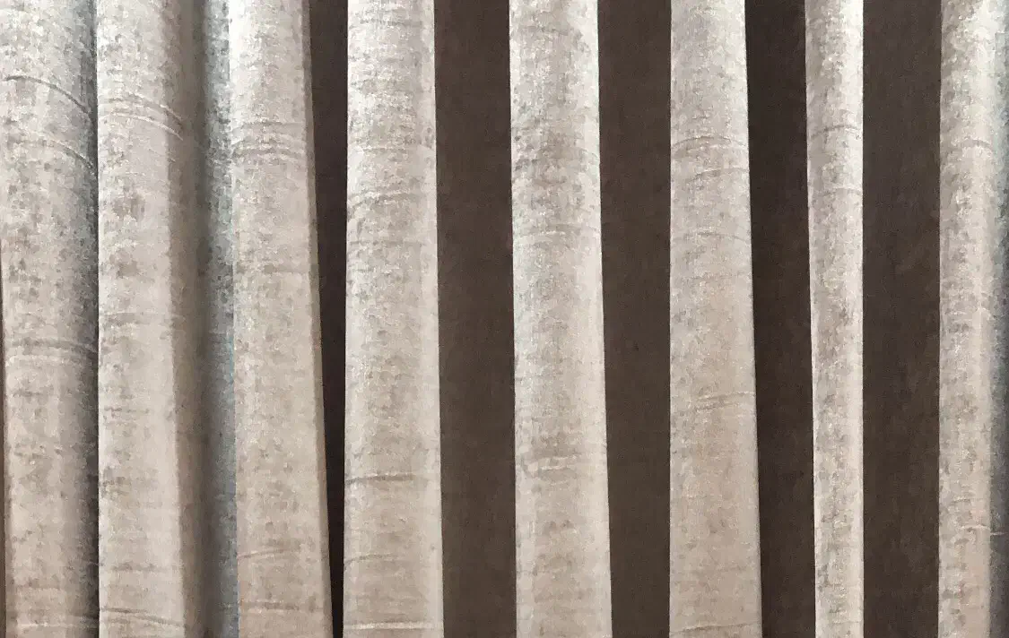 ۲ پرده عرض ۳ متر و عرض ۲/۵رنگ فیلی|پرده، رانر، رومیزی|بندر ماهشهر, |دیوار