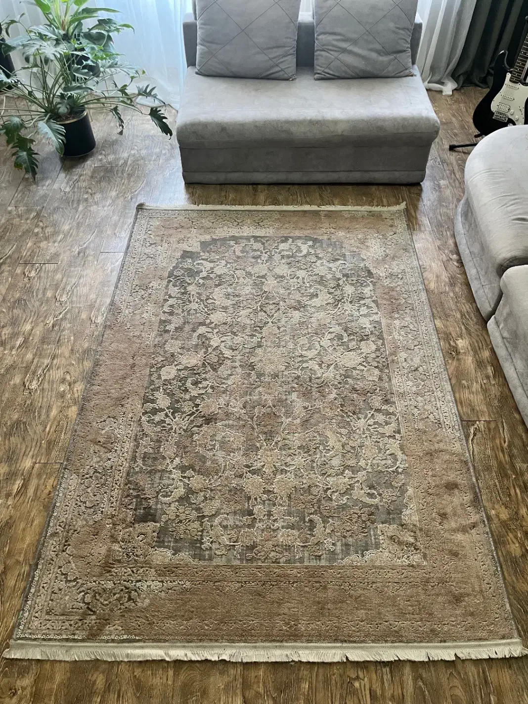 فرش مرینوس طوسی پتینه مدرن 1.5× 2.25|فرش|شیراز, قدوسی غربی|دیوار