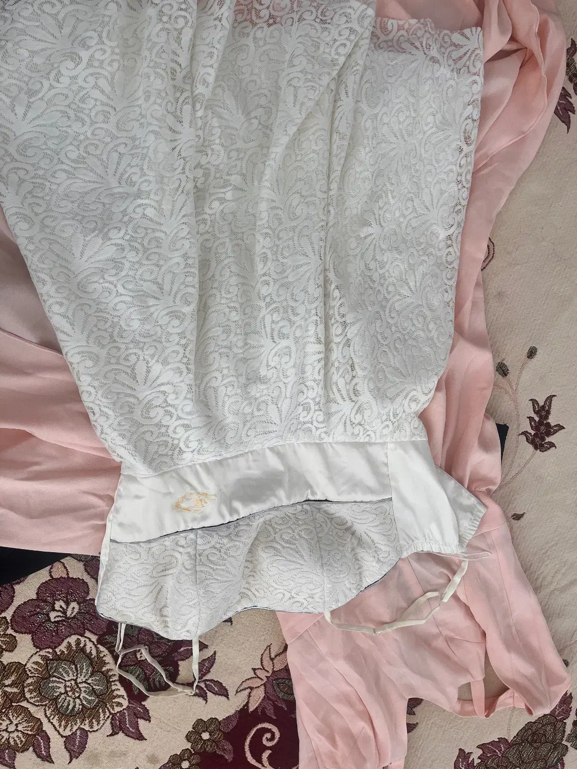 تعدادی لباس مجلسی و کت تک|لباس|جیرفت, |دیوار