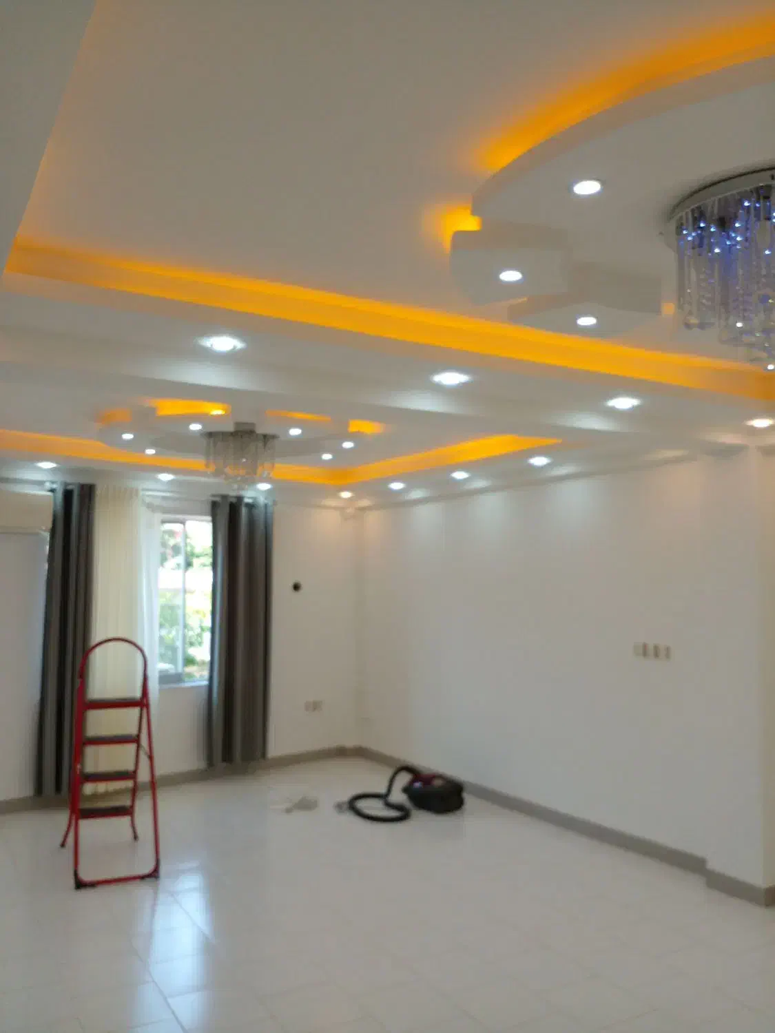 نقاشی وخدمات ساختمانی بانازلترین قیمت|خدمات پیشه و مهارت|لاهیجان, شیخ زاهد|دیوار