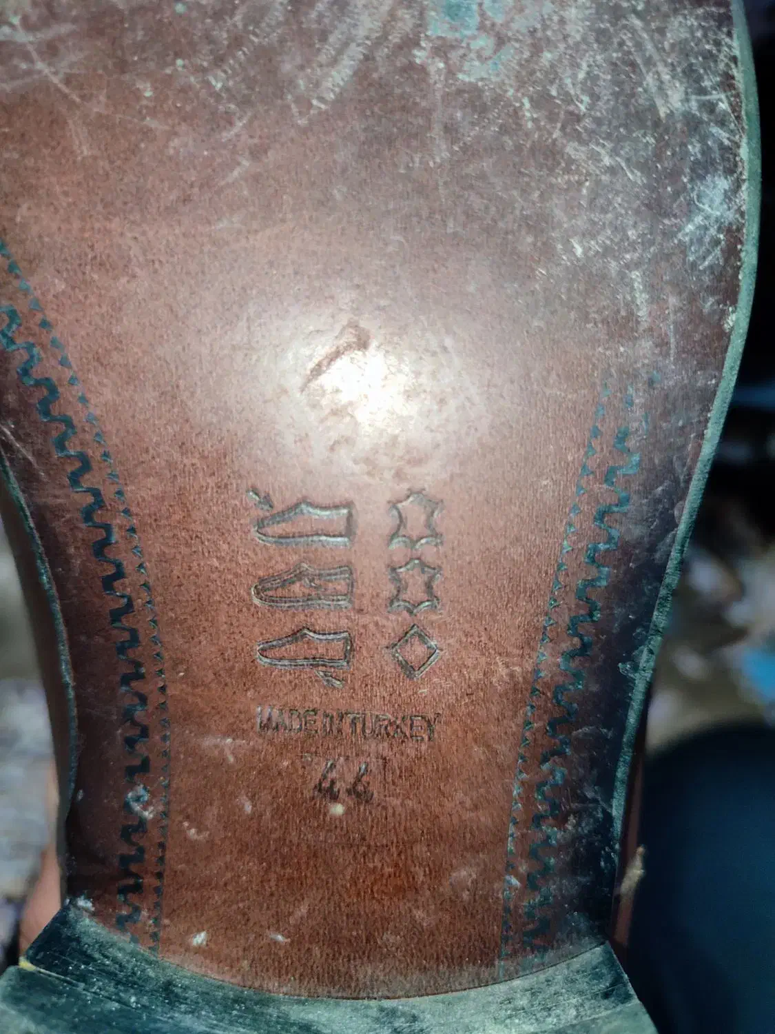 کفش چرم|کیف، کفش، کمربند|بروجرد, |دیوار