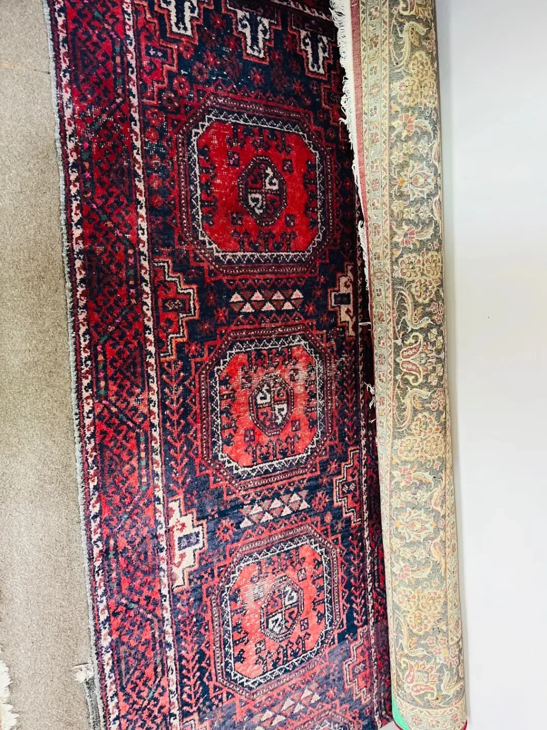 فرش دست بافت قدیمی|فرش|بیرجند, |دیوار