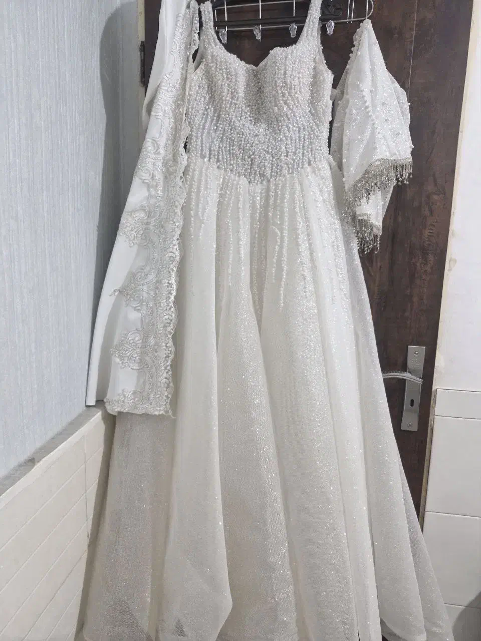 لباس عروس.تور.ژپون.شنل.کراپ|لباس|همدان, |دیوار