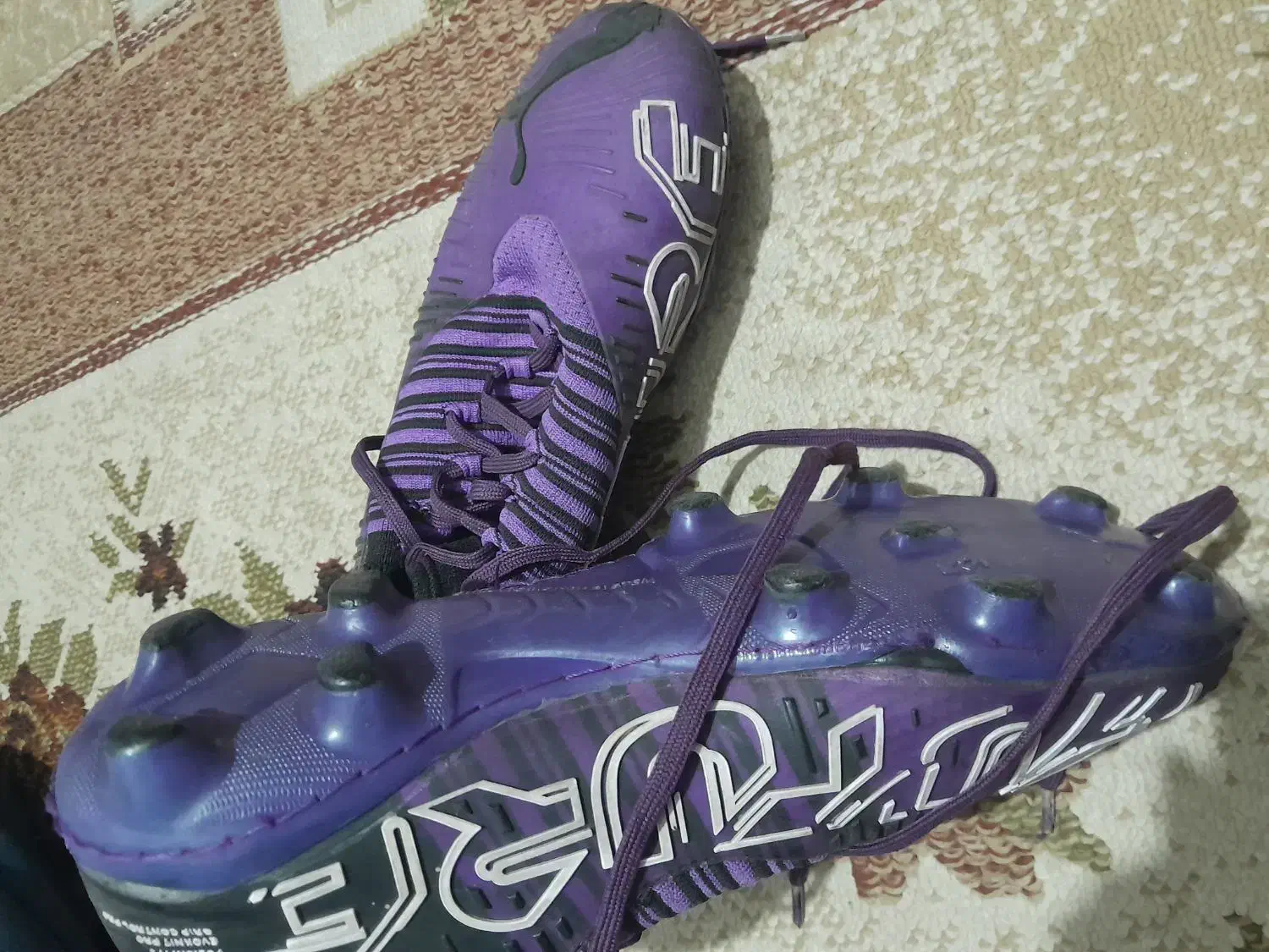 کتونی فوتبال استوک دوبار پوشیده در جماران|تجهیزات ورزشی|رشت, کوی فکوری|دیوار