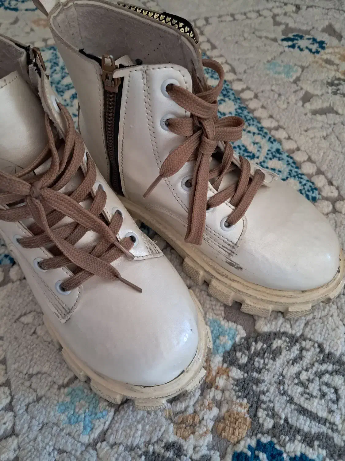 کفش|کیف، کفش، کمربند|اسلام‌‌آباد غرب, |دیوار