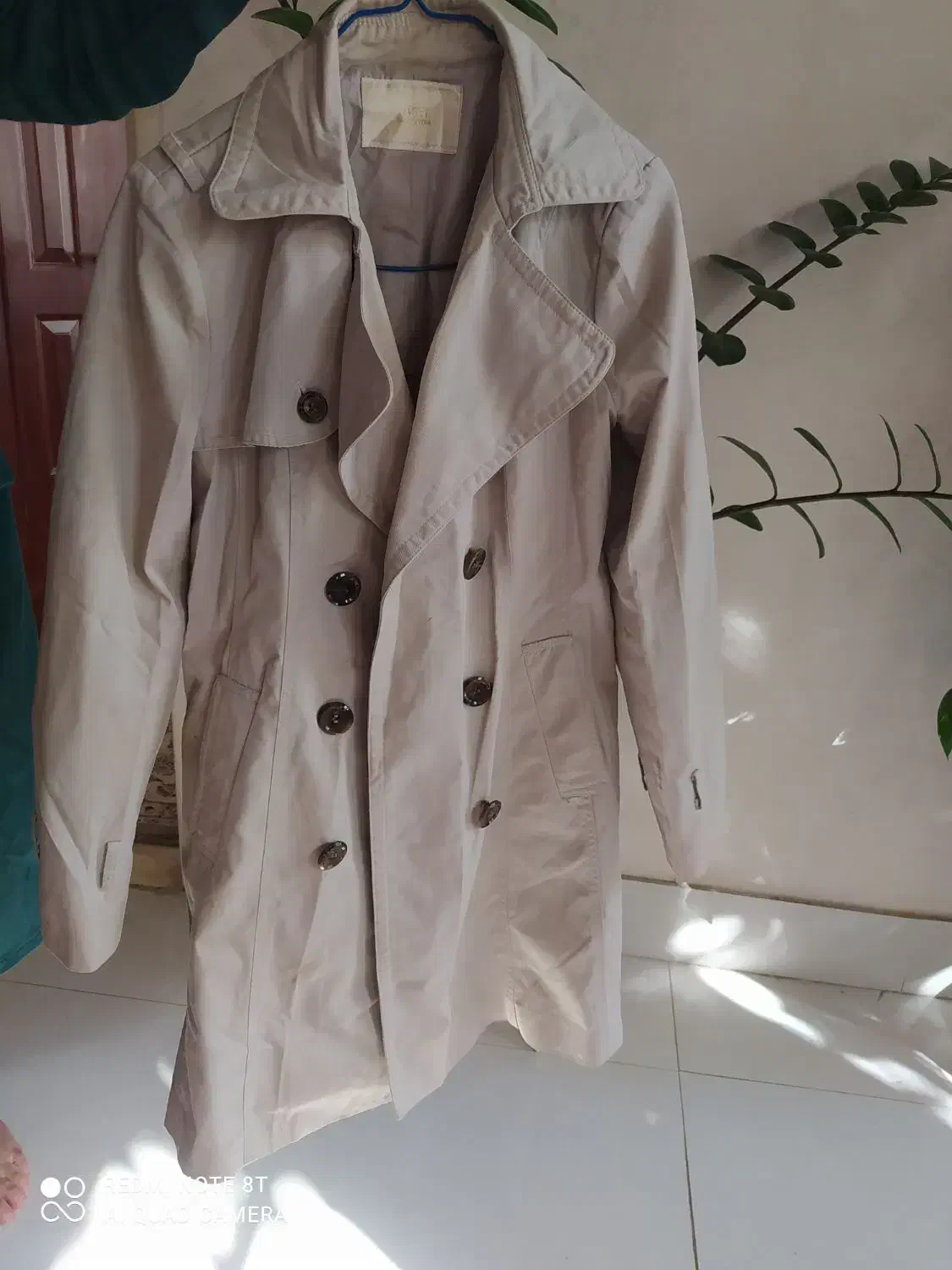 پالتو|لباس|گلبهار, شهر جدید گلبهار|دیوار