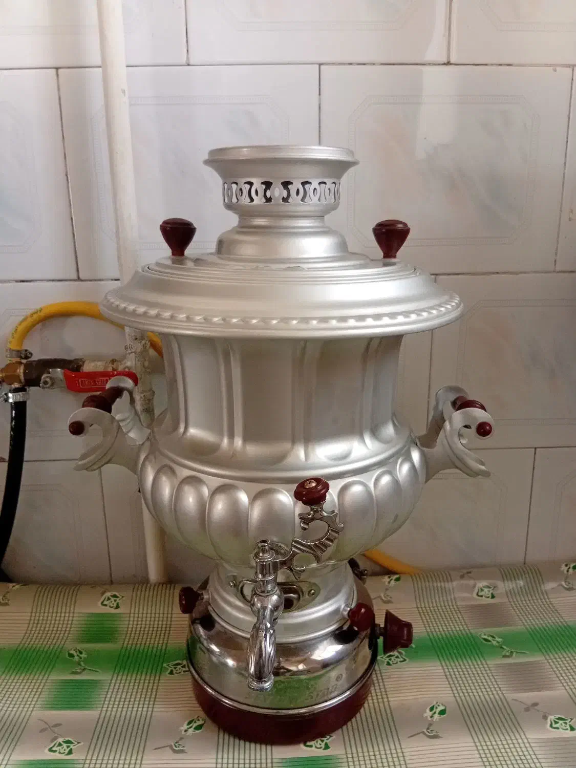 سماور کامل روحی|سماور، چای‌ساز، قهوه‌ساز|صحنه, |دیوار