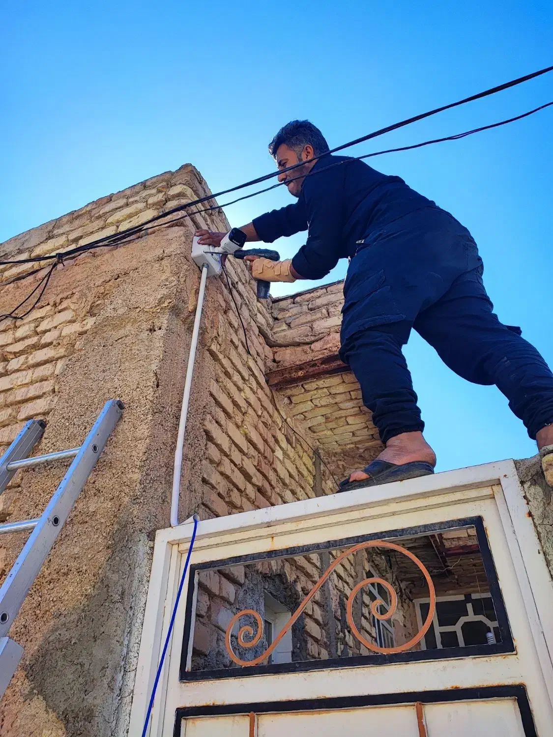 اماده همکاری با ارگانهای دولتی|خدمات پیشه و مهارت|شیراز, صاحب الزمان|دیوار