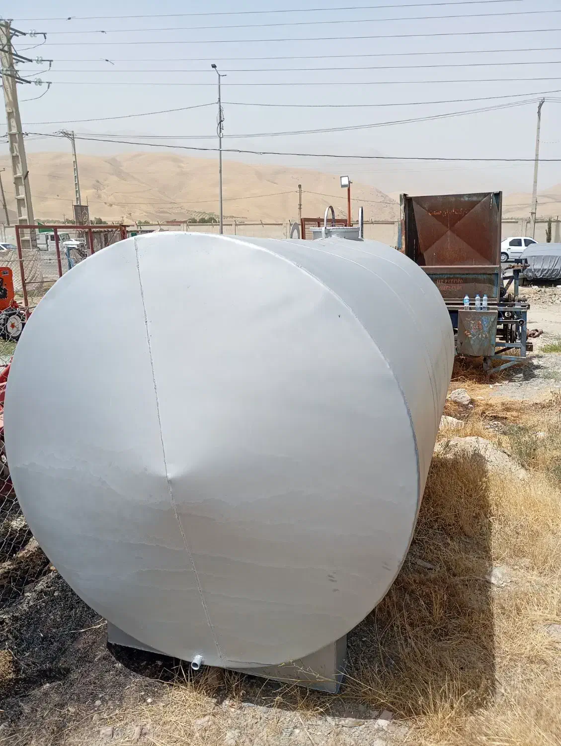 یک عدد تانکر ده هزار لیتری صفر|مصالح و تجهیزات ساختمان|پیرانشهر, |دیوار