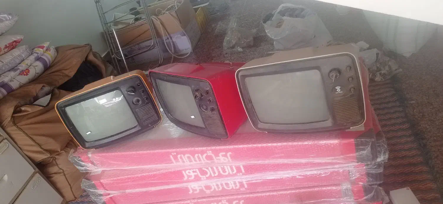 تلوزیون سیاه سفید قدیمی کلکسیونی|تلویزیون و پروژکتور|فردوس (خراسان), |دیوار