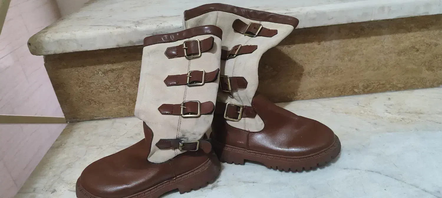 کفش رسمی سایز 31 - پوتین 32 -دخترانه بسیار تمیز.|کفش و لباس بچه|ری, فیروزآبادی|دیوار