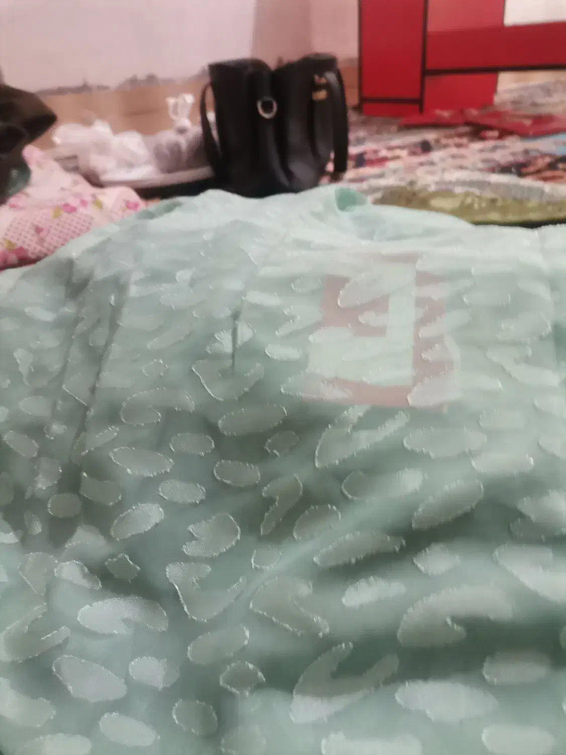 10متر پارچه حریر با کیفیت|لباس|دهدشت, |دیوار