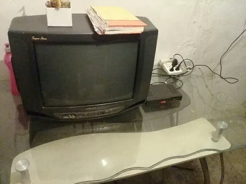 فروش فوری سریع تلویزیون ودستگاه دیجیتال|تلویزیون و پروژکتور|شاهرود, |دیوار