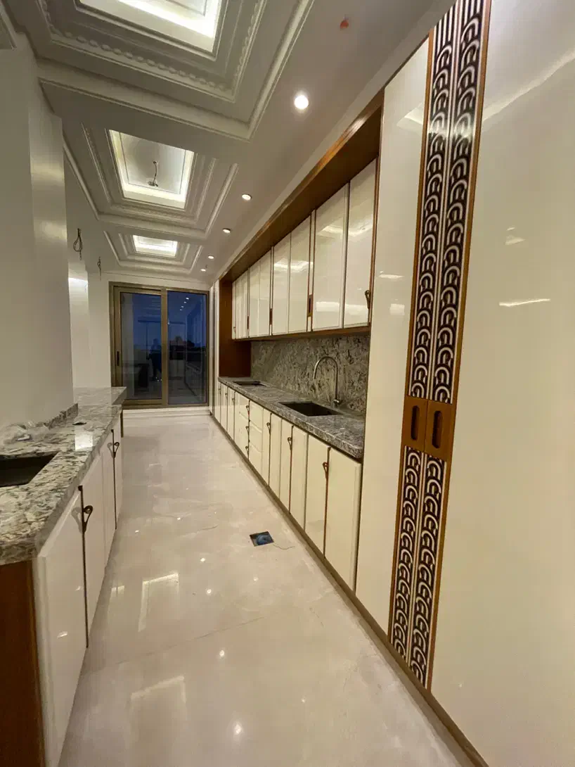 ۵۰۰ و ۲۵۰ متری تاپ لوکیشن زعفرانیه/برج کلاسیک