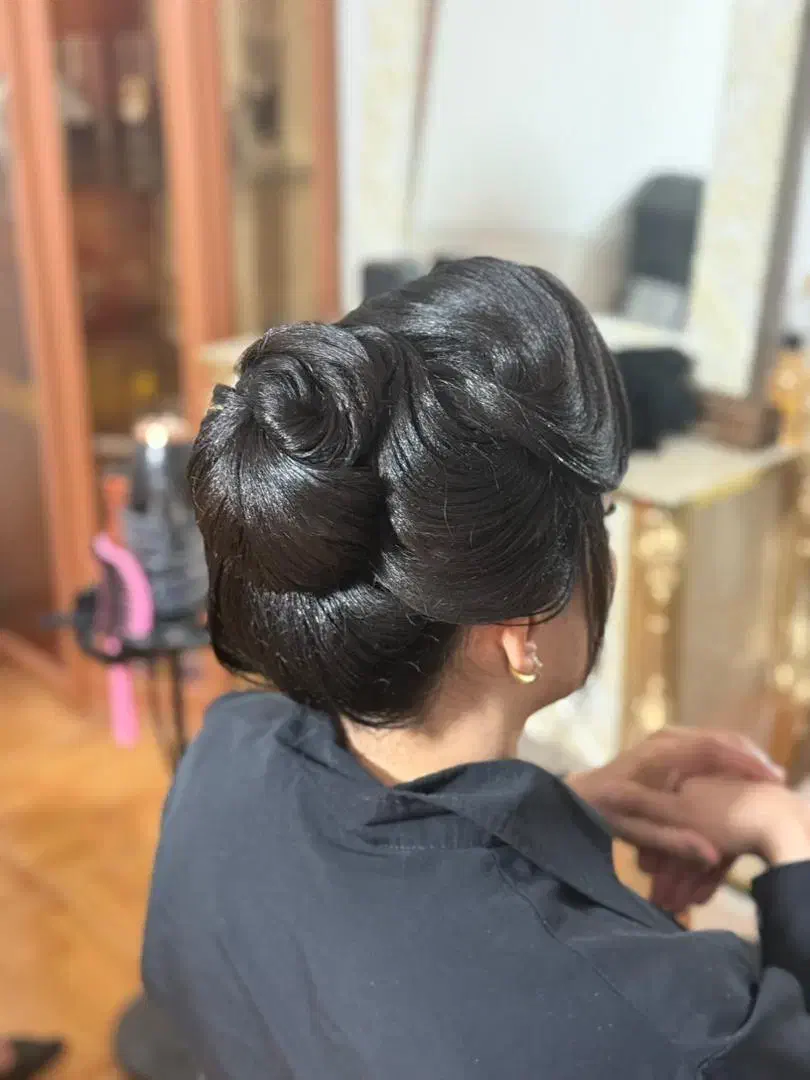 میکاپ شنیون ناخن مژه...|خدمات آرایشگری و زیبایی|اردبیل, |دیوار