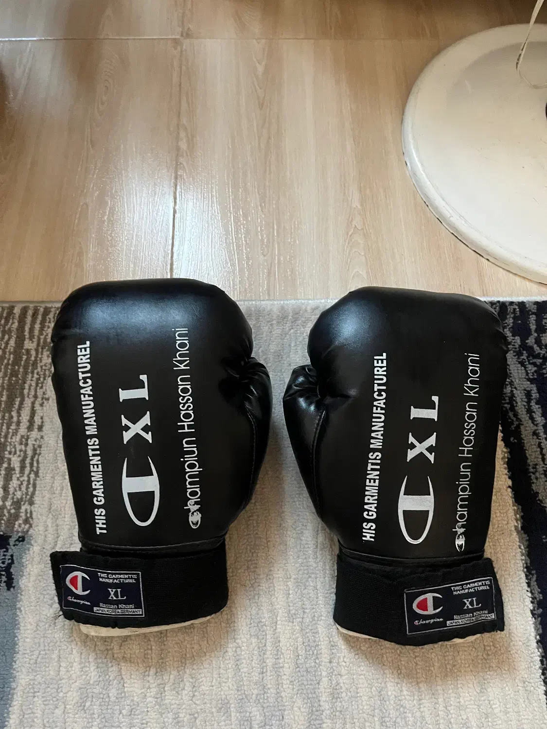 دست کش کیک بوکس و موی تای|تجهیزات ورزشی|ساری, |دیوار