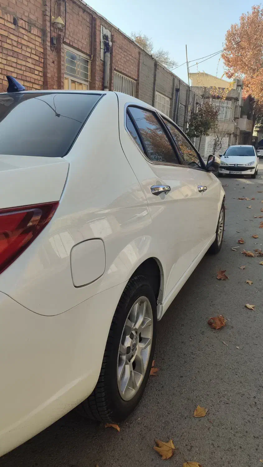 دنا پلاس اتومات مدل 1401|خودرو سواری و وانت|ارومیه, |دیوار