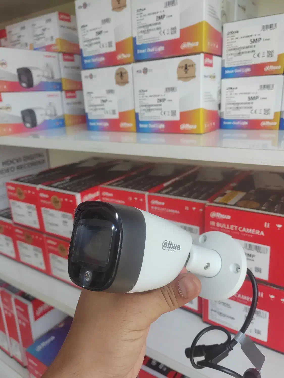 دوربین مداربسته DAHUA مدل 1500CMP-ILپارس ارتباط|دوربین مداربسته|قزوین, |دیوار