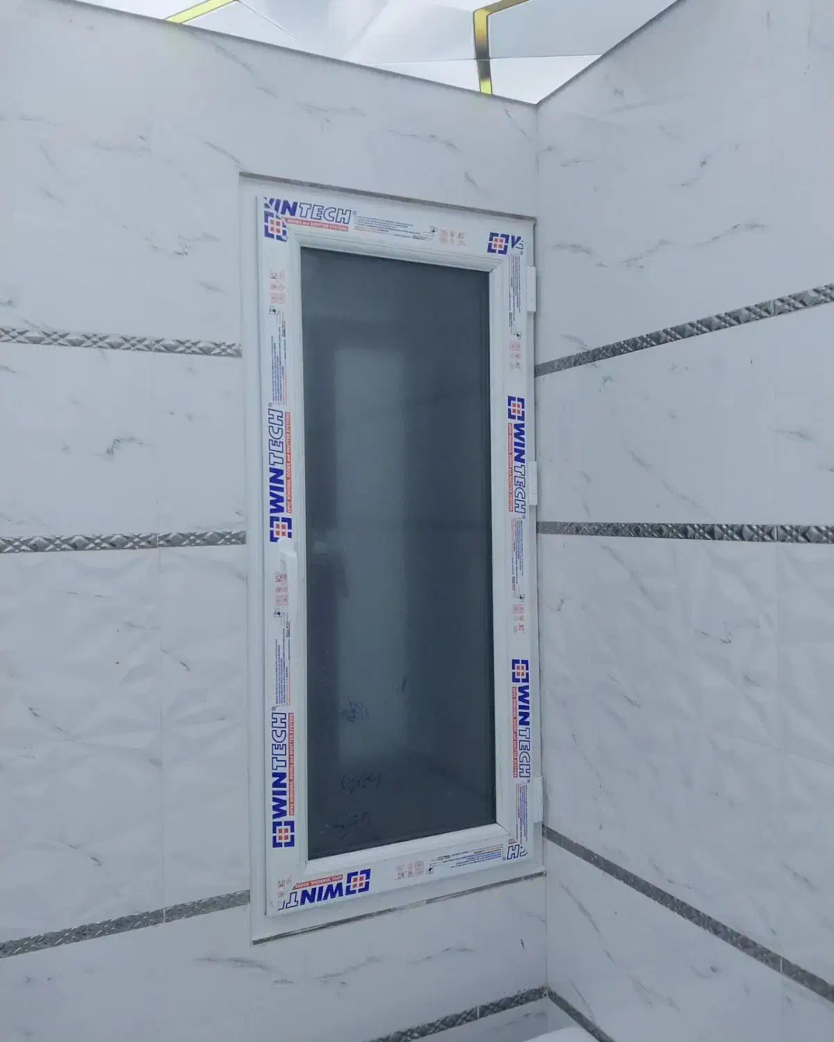 انواع درب و پنجره|خدمات پیشه و مهارت|نهاوند, |دیوار