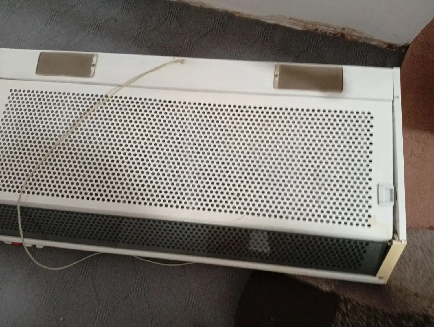 هود|هود|خوی, |دیوار