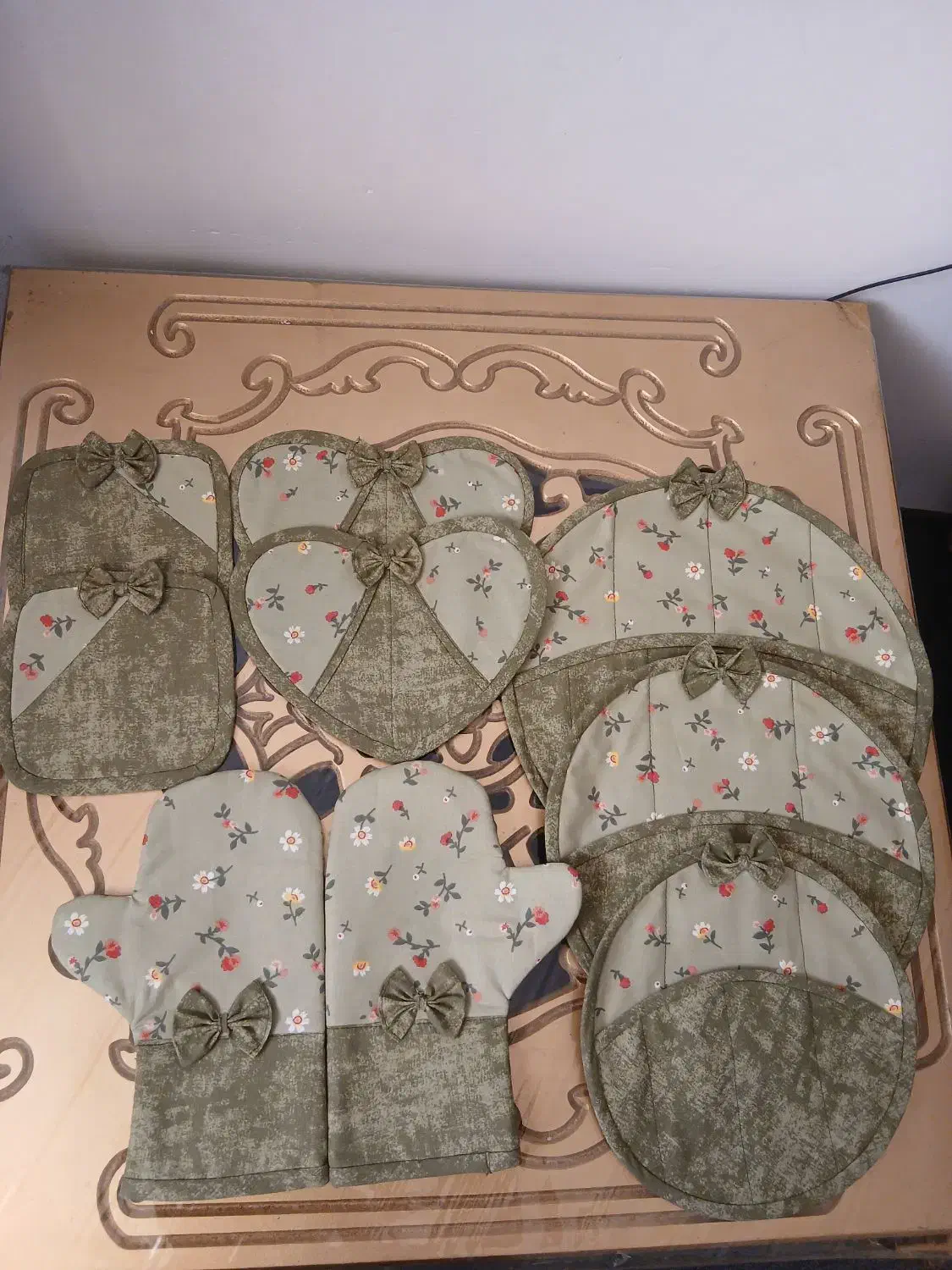 سرویس آشپزخانه عروس|سفره، حوله، دستمال آشپزخانه|ارومیه, |دیوار