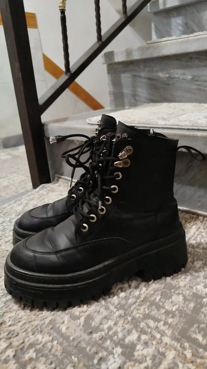 نیم بوت  سایز ۳۸|کیف، کفش، کمربند|صالح آباد, |دیوار