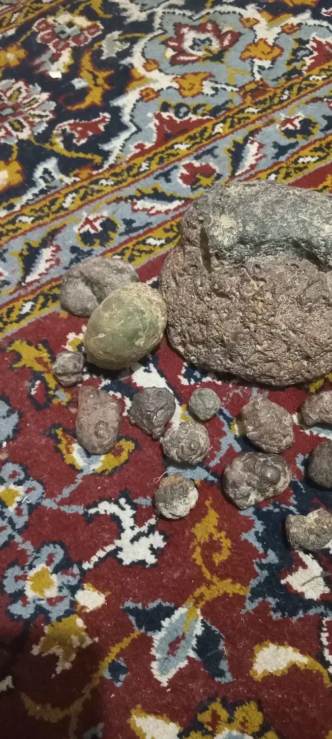 شهاب سنگ کربنی اصل|جواهرات|مشکیندشت, |دیوار