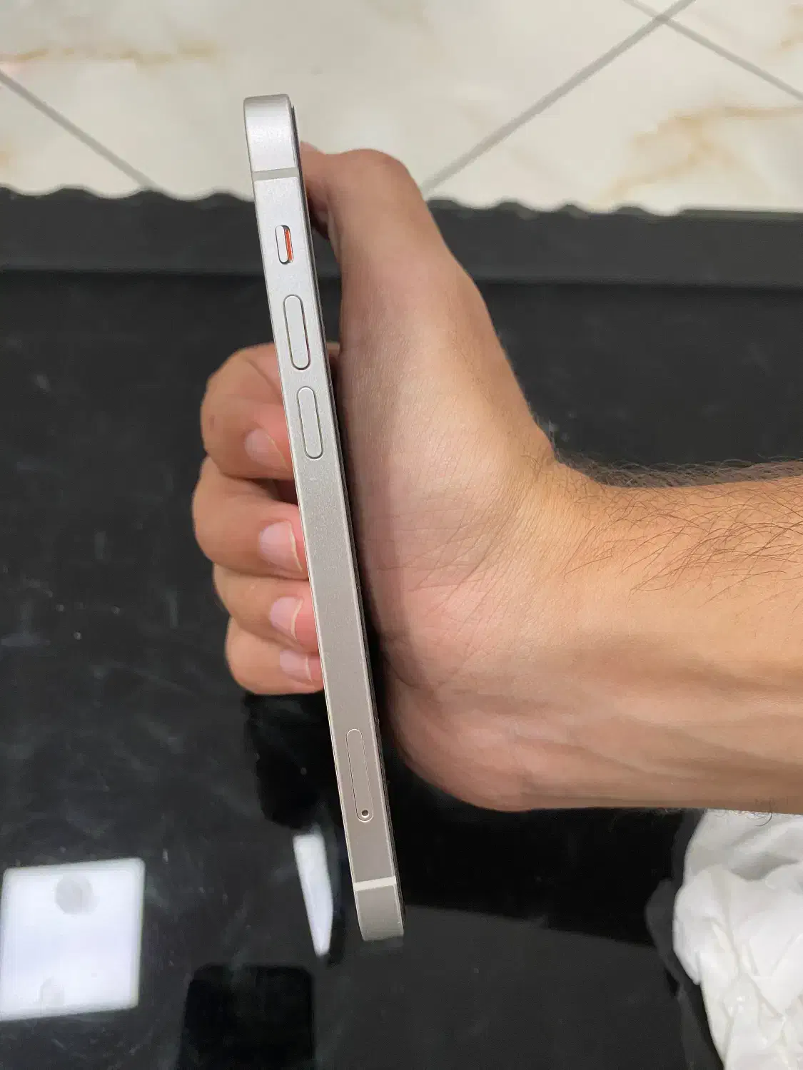 ایفون ۱۲ سفید ۶۴ گیگ|موبایل|تبریز, |دیوار