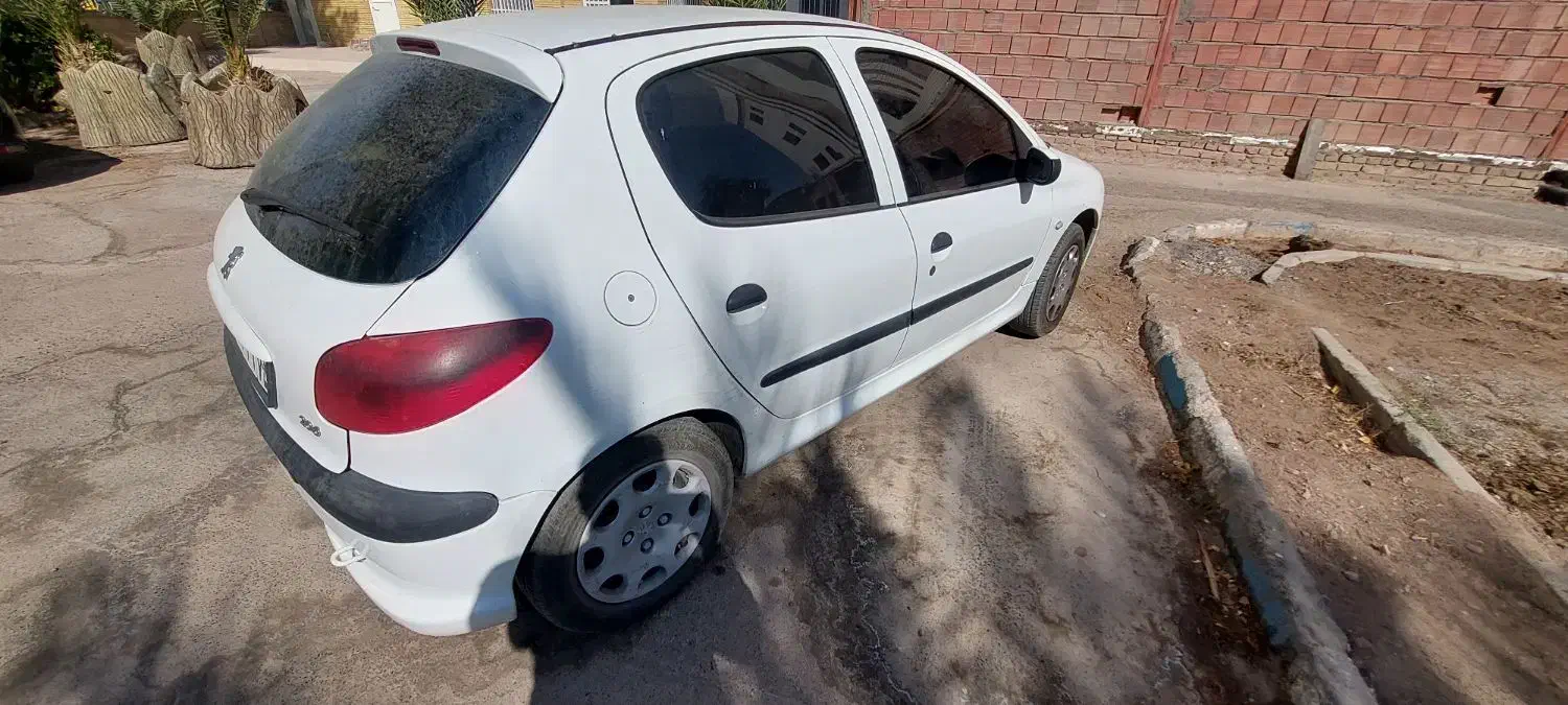 پژو ۲۰۶ تیپ ۵|خودرو سواری و وانت|کرمان, |دیوار