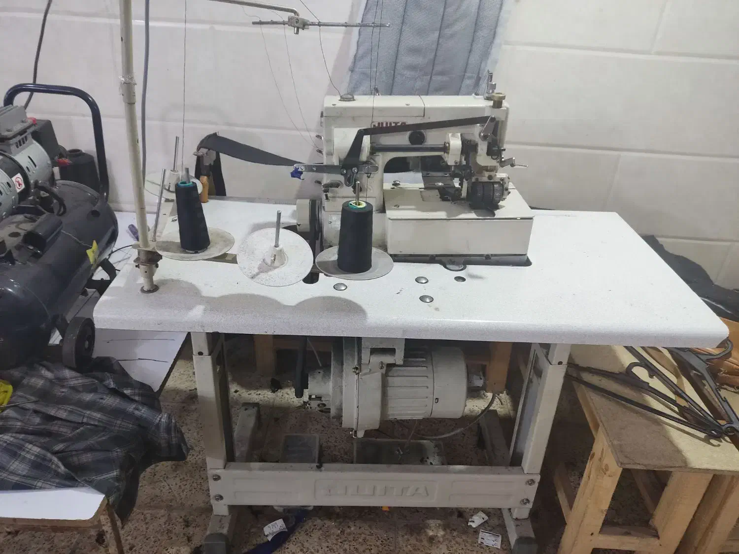 چرخ کمرکش و سه قلاب|ماشین‌آلات صنعتی|قرچک, زیبا شهر|دیوار