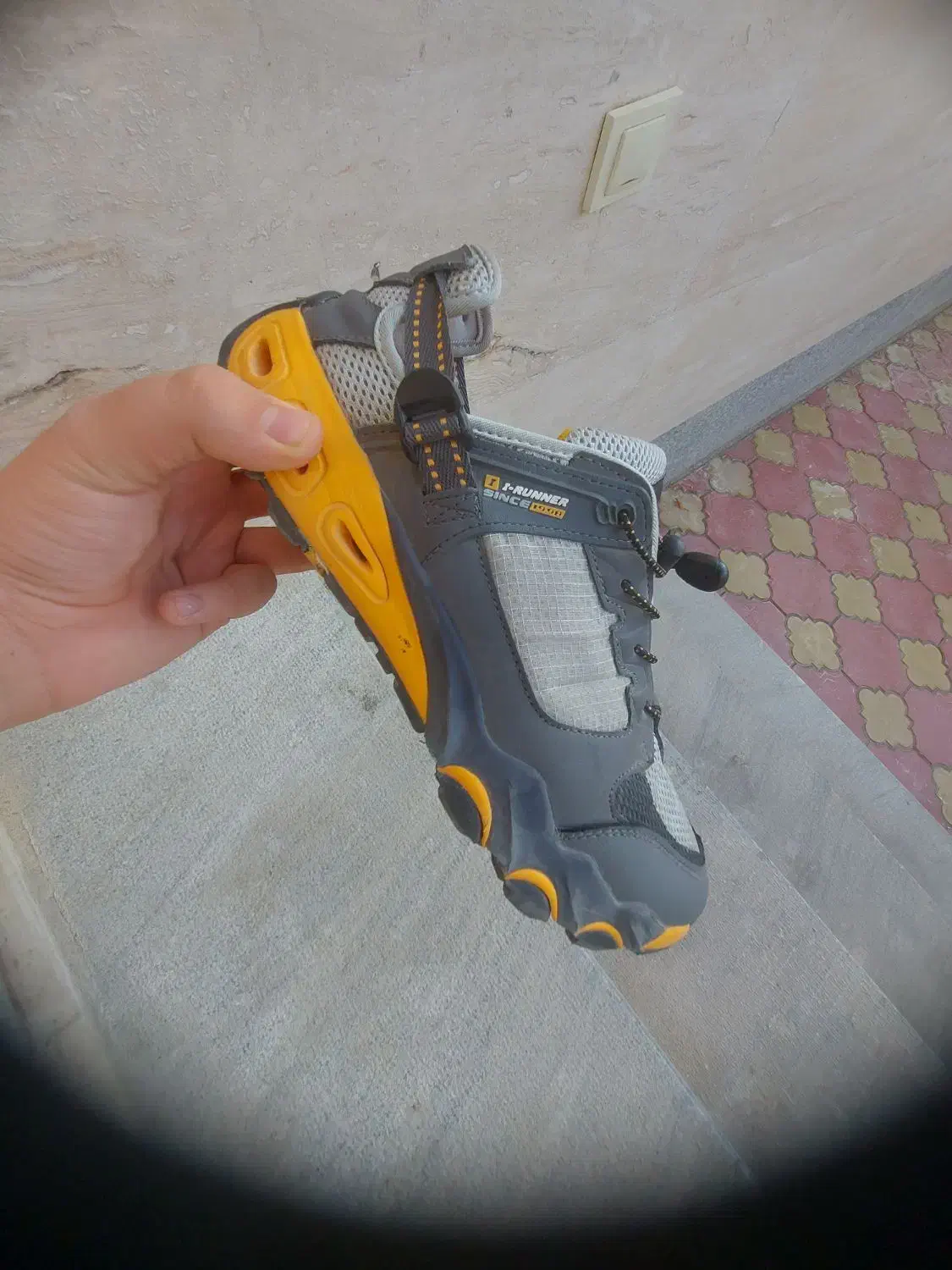 کفش تابستانی|کیف، کفش، کمربند|خلخال, |دیوار