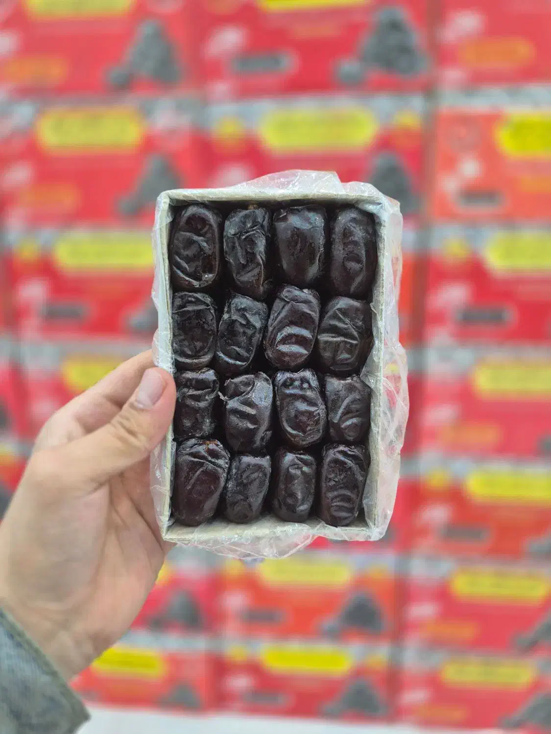 خرما مضافتی جیرفت|خوردنی و آشامیدنی|قم, شهرک سازمان آب|دیوار