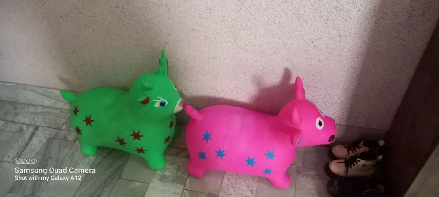 گاو و گوزن اسباب بازی نو خیلی کم استفاده شدن|اسباببازی بچه|همدان, |دیوار