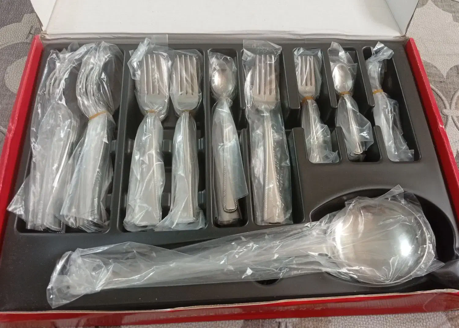 قاشق چنگال|ظروف سرو و پذیرایی|کرج, کوی زنبق|دیوار