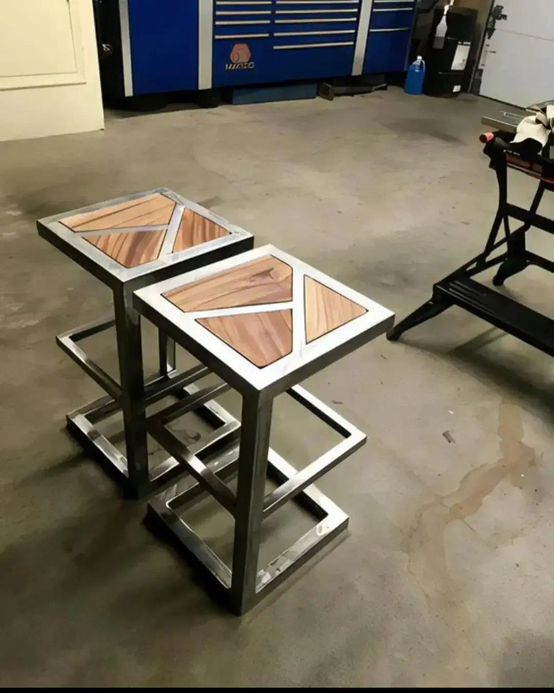 تولید کننده میز و صندل برای شلف دکور فلزی(موسوی)|کتابخانه، شلف، قفسههای دیواری|مشهد, گرجی علیا|دیوار