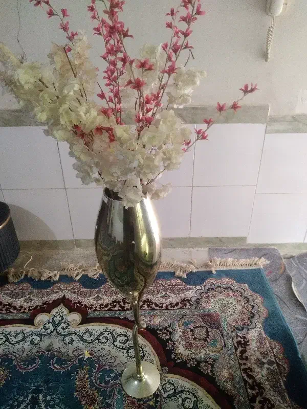 گلدون|گل مصنوعی|قدس, شهرقدس|دیوار