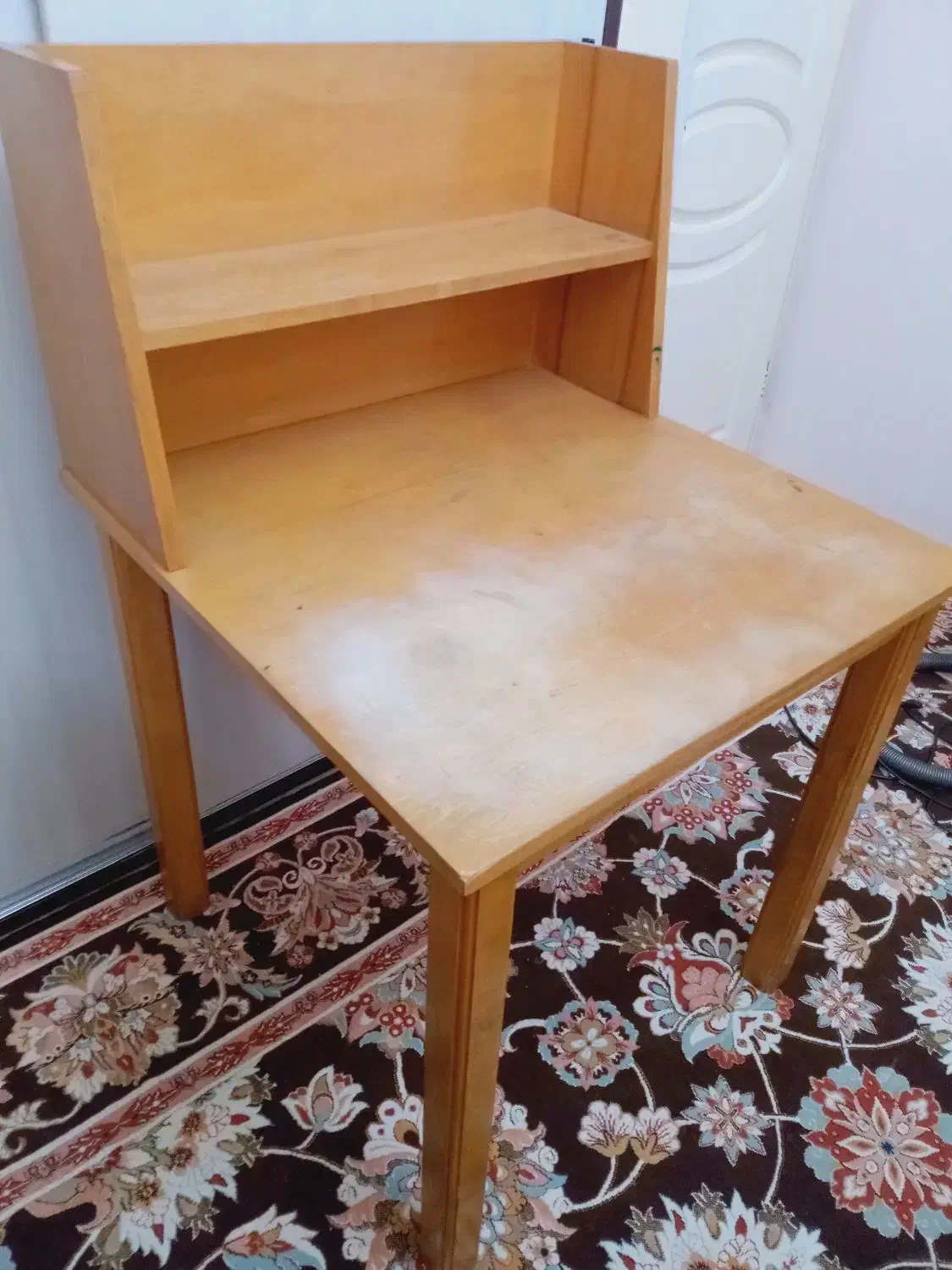 میز مطالعه کتابخانه|میز تحریر و کامپیوتر|تهران, باغ فیض|دیوار