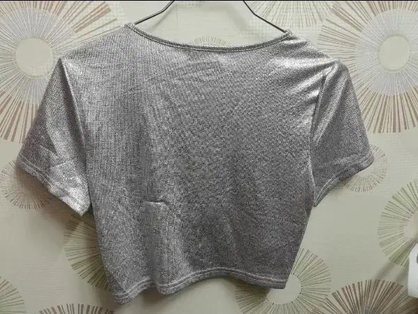 کراپ|لباس|مشهد, فرهنگ|دیوار