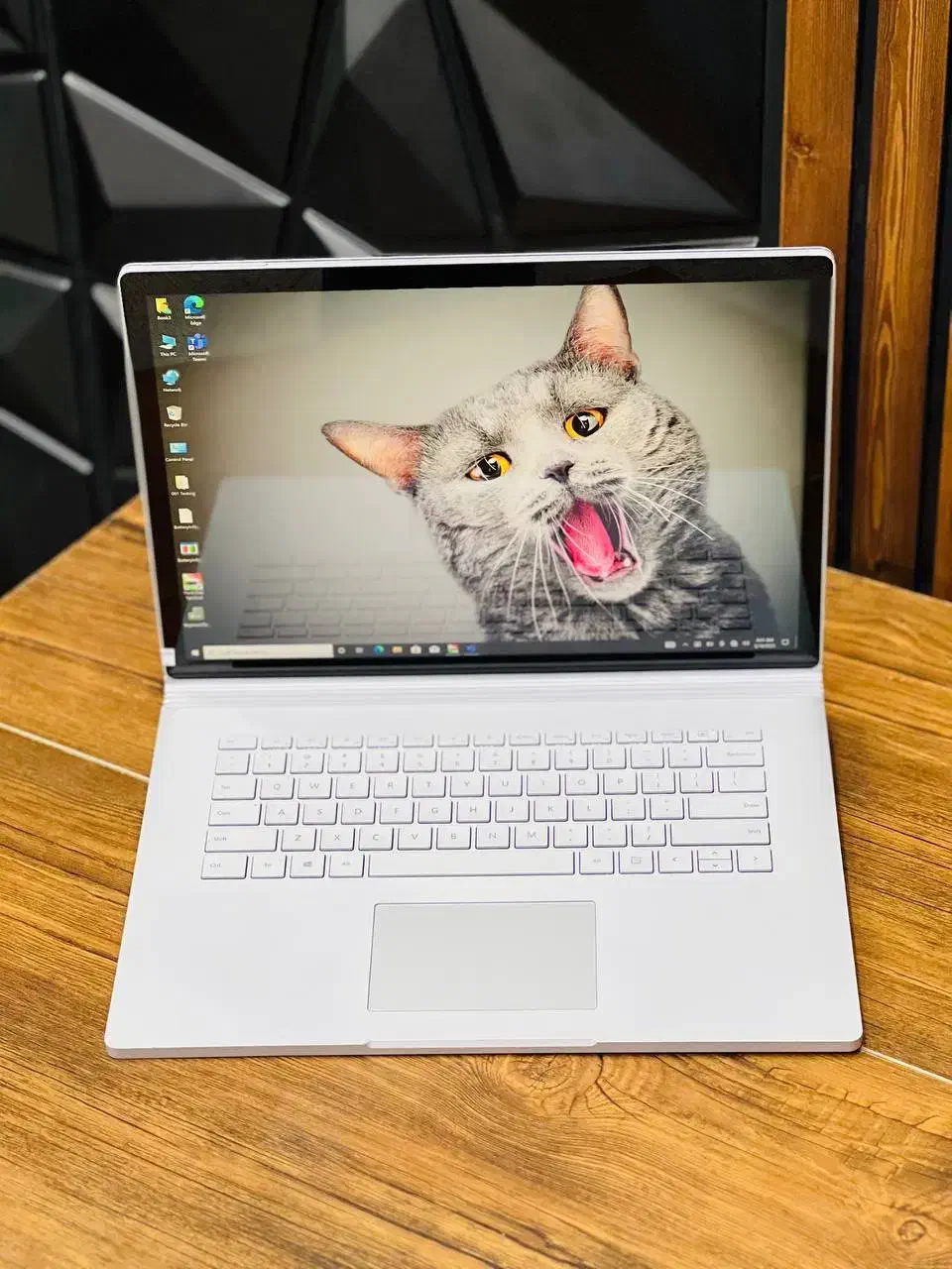 لپ تاپ مایکروسافت surface Book 2 لمسی|رایانه همراه|تبریز, |دیوار