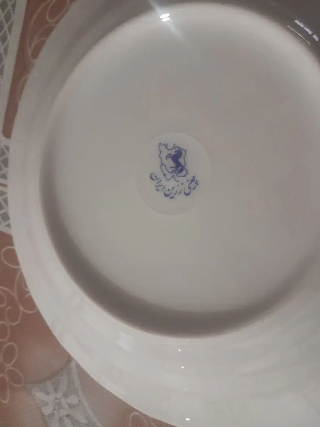 یه سرویش چینی زرین ۶نفره|ظروف سرو و پذیرایی|برخوار, |دیوار