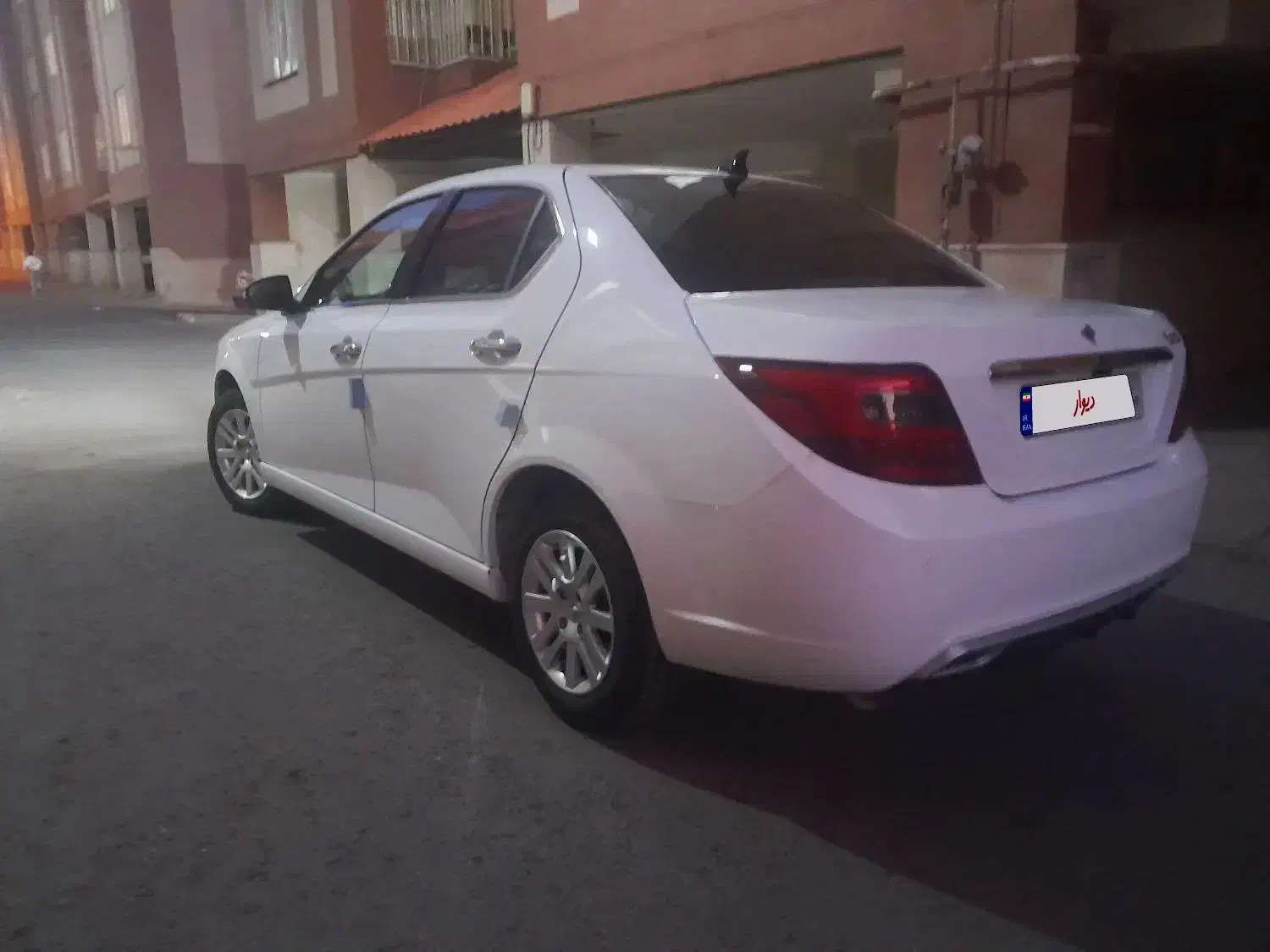 دنا پلاس 6 دنده 85 گانه مدل 1404|خودرو سواری و وانت|پرند, فاز ۳|دیوار