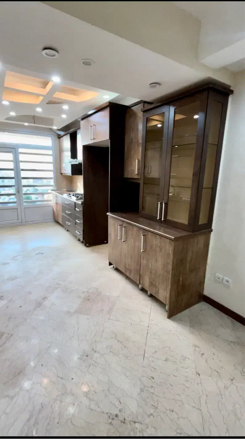 آپارتمان۱۱۰ متر/دو خواب/فول/خوش نقشه/قابل تبدیل