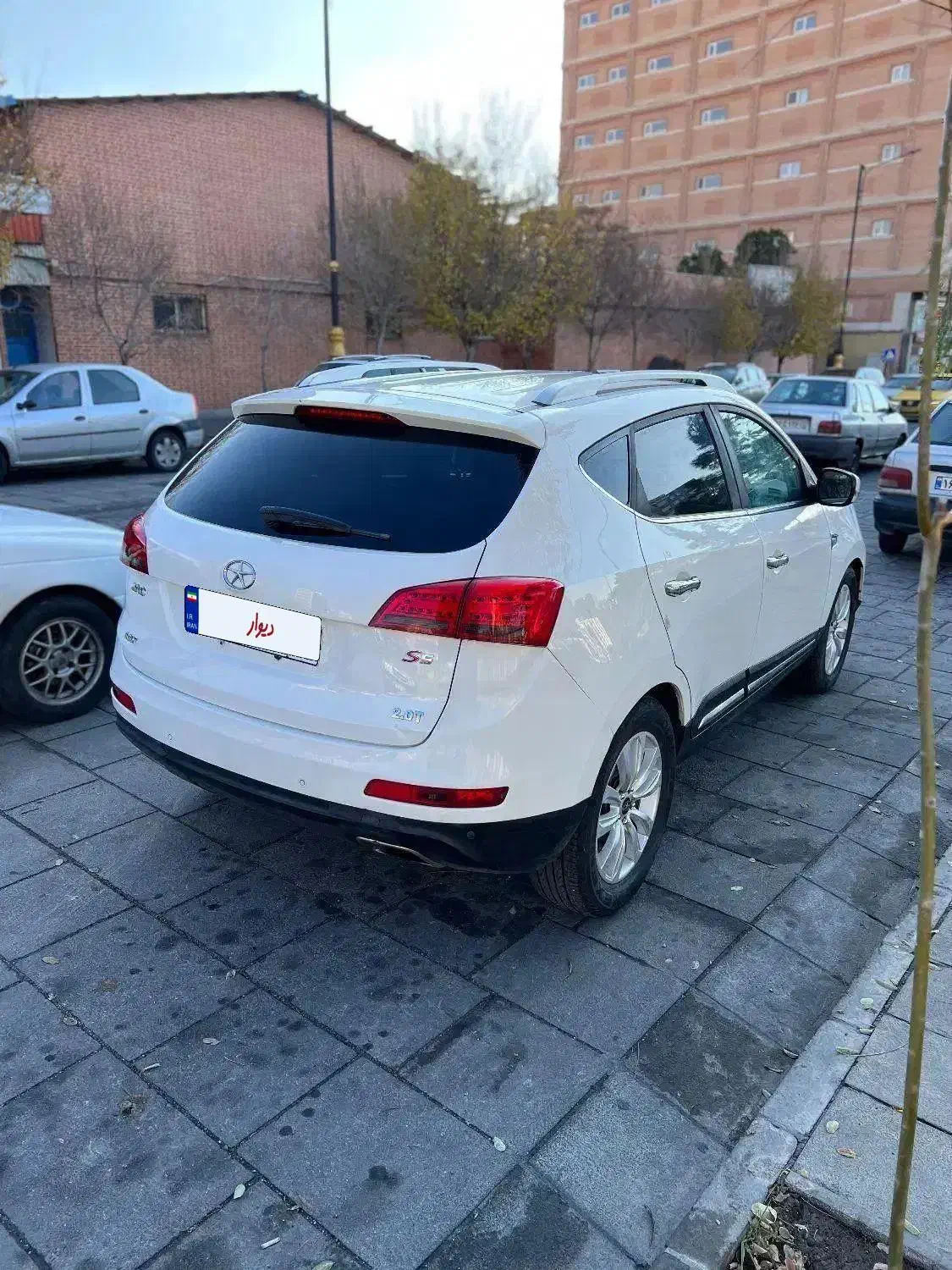 جک s5 اتوماتیک بدون رنگ تمیز|خودرو سواری و وانت|تبریز, |دیوار