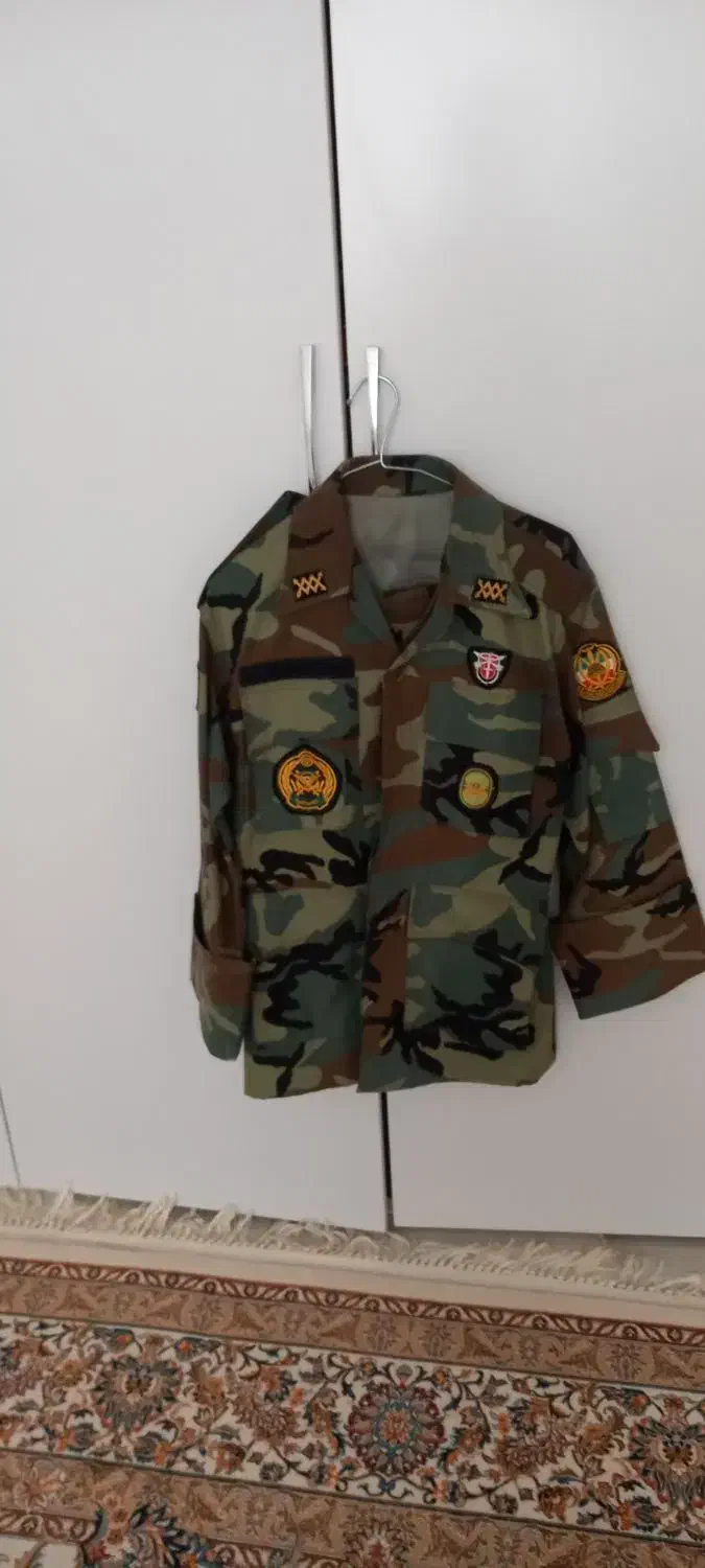 لباس نظامی نو و۲قواره پارچه ارتش|لباس|خرمآباد, |دیوار