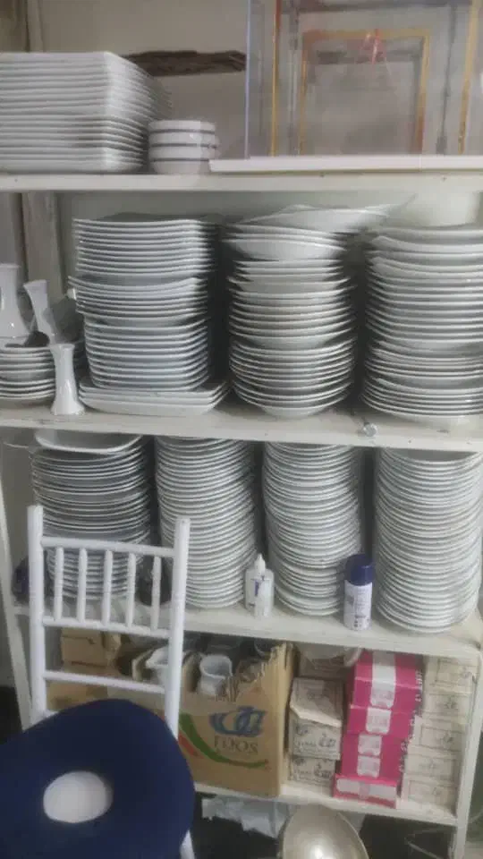 چینی نو و کارکرده یکجا کیلیویی|ظروف سرو و پذیرایی|تهران, جوادیه تهرانپارس|دیوار