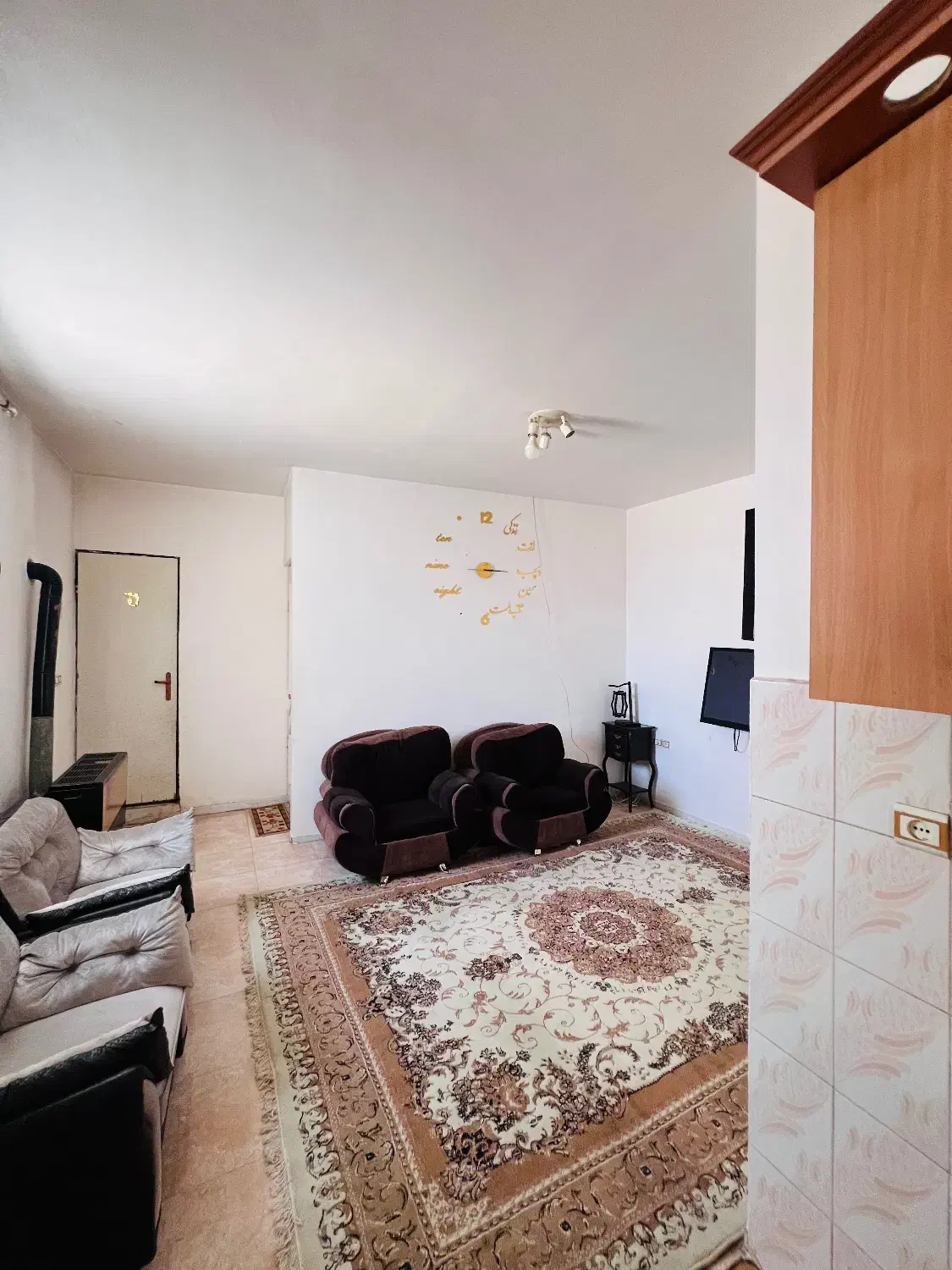 واحد شخصی با پارکینگ تمیز|اجارهٔ کوتاه‌مدت آپارتمان و سوئیت|رشت, اسماعیل آباد|دیوار