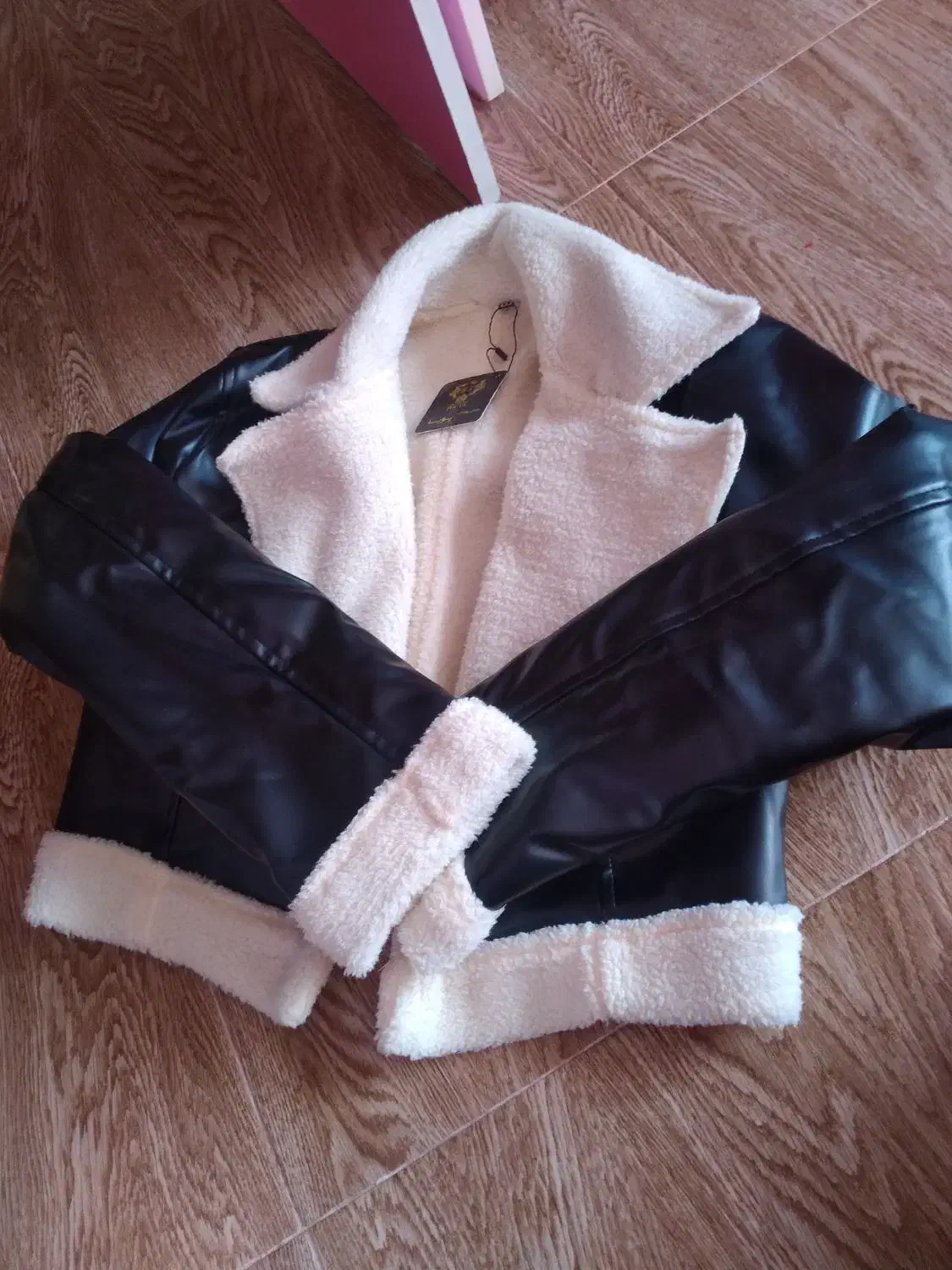 کافشن بوفالو طرح چرم دخترانه|لباس|چهارباغ, |دیوار