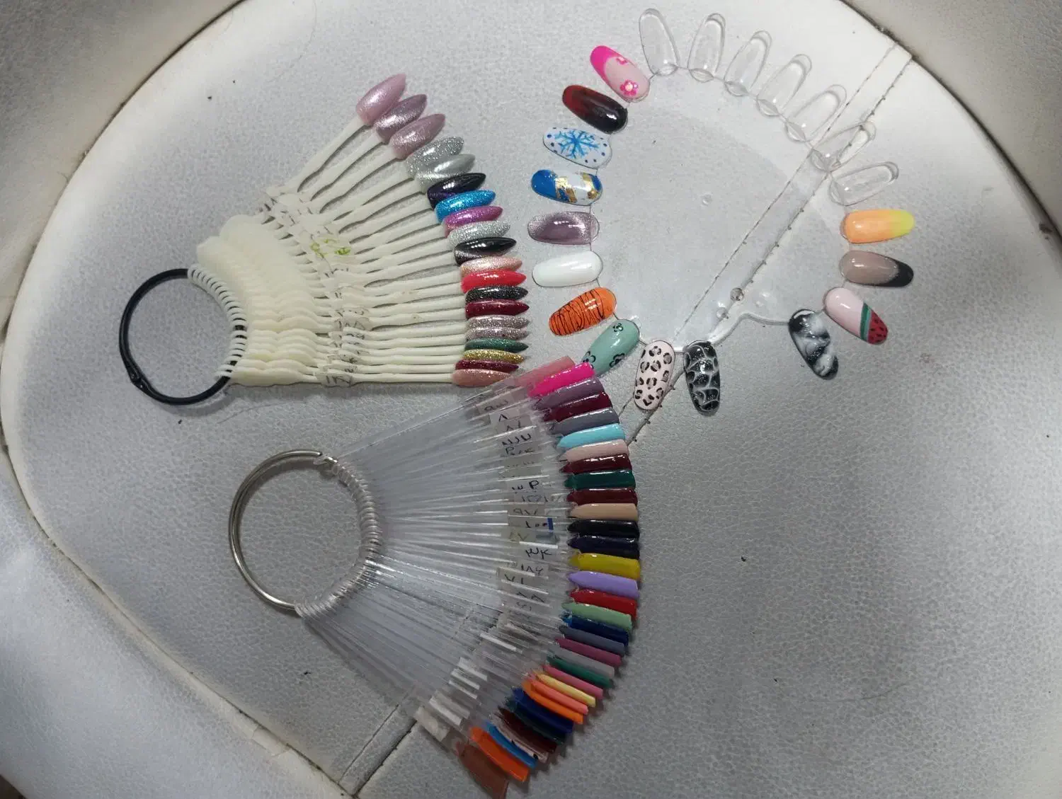 اموزش رایگان کاشت ناخن فروش لوازم کامل کاشت ناخن|آرایشی، بهداشتی، درمانی|اسلامشهر, شهرک سعیدیه|دیوار