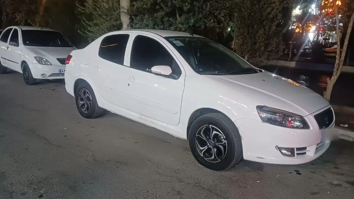 رانا پلاس مدل ۴۰۲ خانگی و ۲ برگ سند|خودرو سواری و وانت|اصفهان, کوی راه حق|دیوار